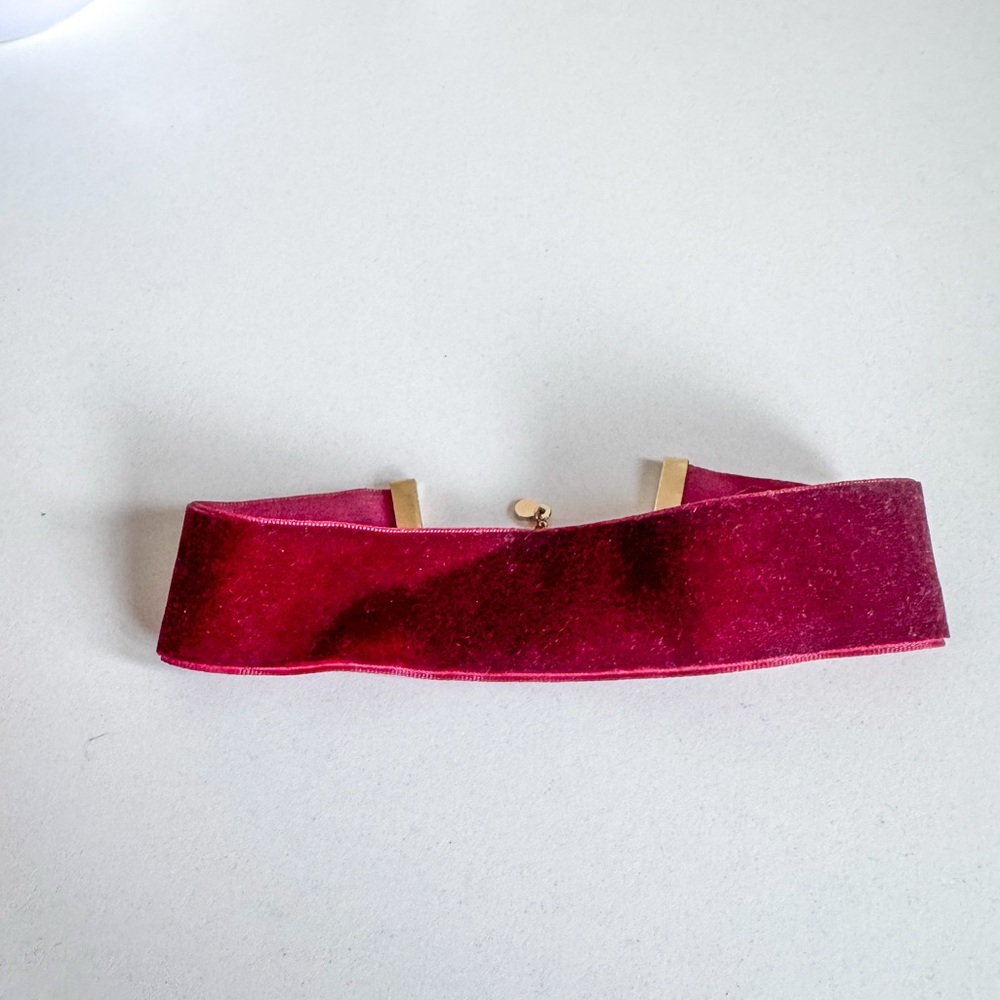 velvet choker with adjustable size closure, burgundy